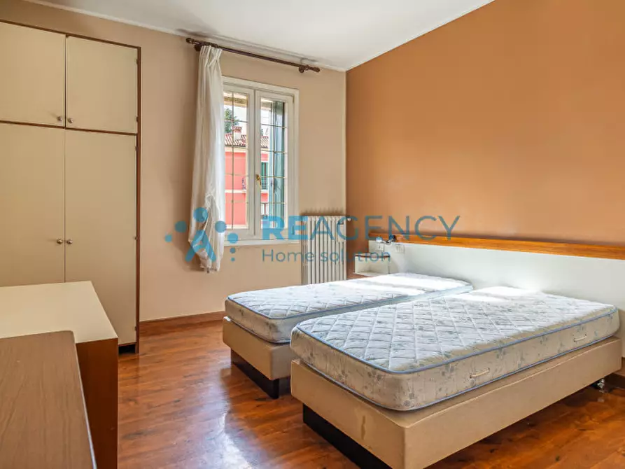 Immagine 31 di Bed & Breakfast in vendita  in via roma 5 a Trissino