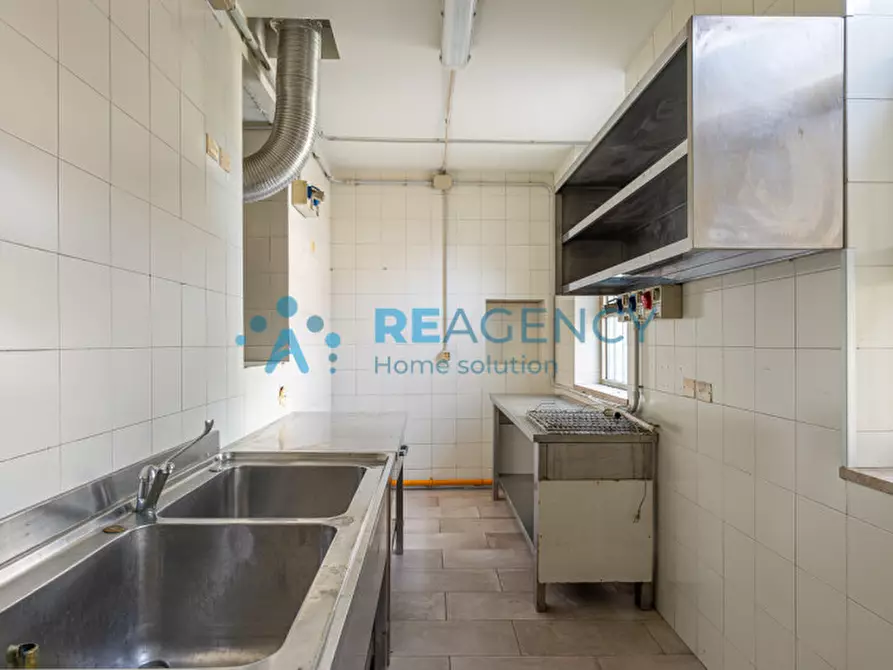 Immagine 39 di Bed & Breakfast in vendita  in via roma 5 a Trissino