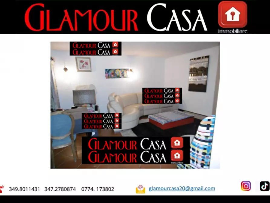 Immagine 3 di Villa in vendita  in Via della Giustiniana a Roma