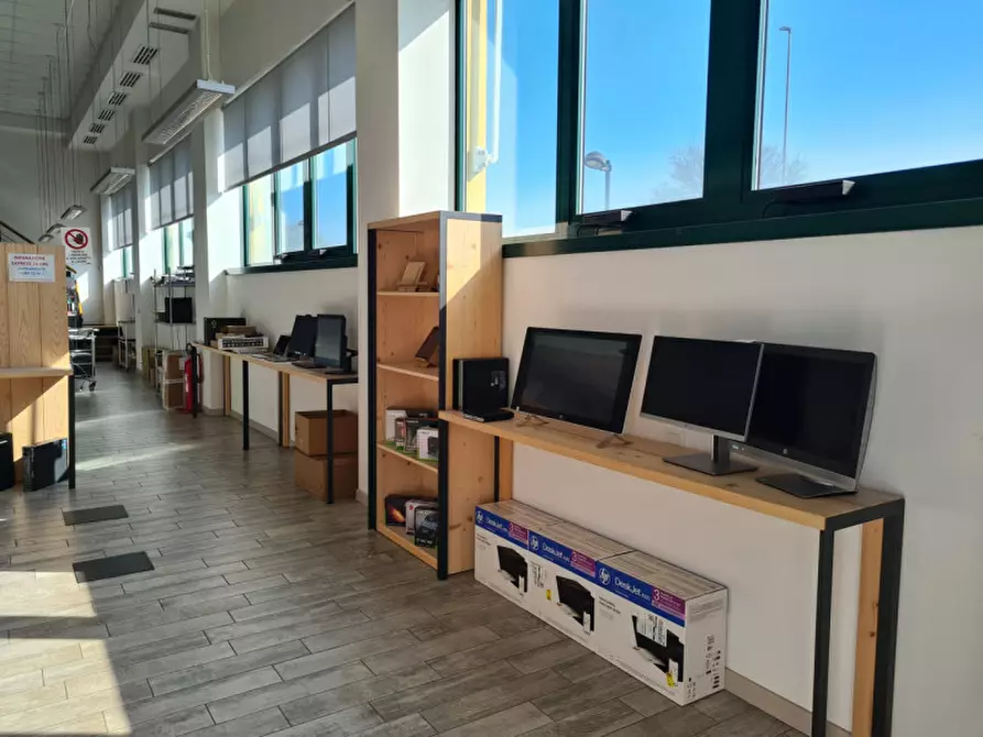 Immagine 5 di Ufficio in vendita  in Via Padova a Cartura