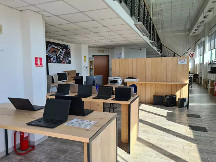 Immagine 6 di Ufficio in vendita  in Via Padova a Cartura