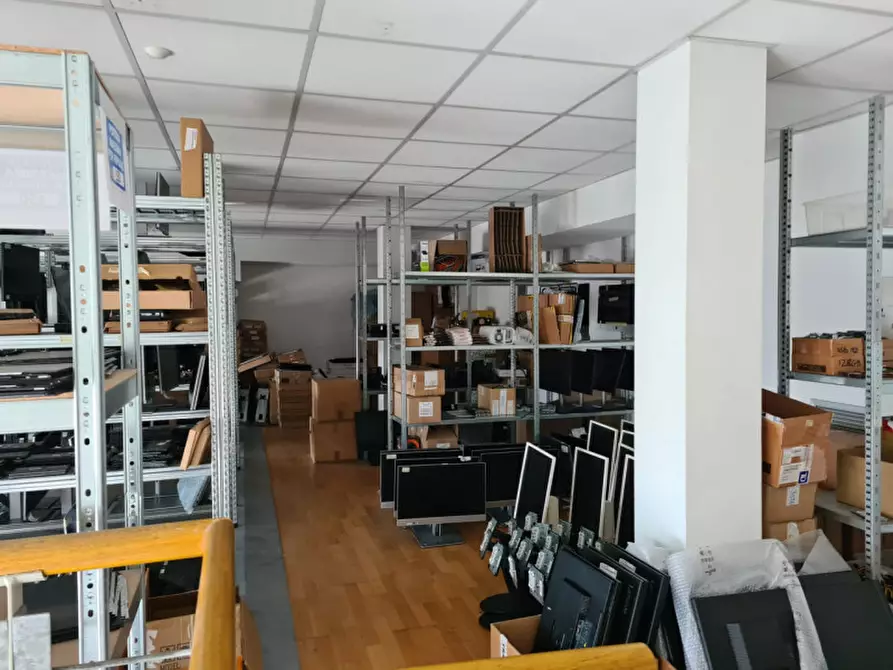 Immagine 11 di Ufficio in vendita  in Via Padova a Cartura