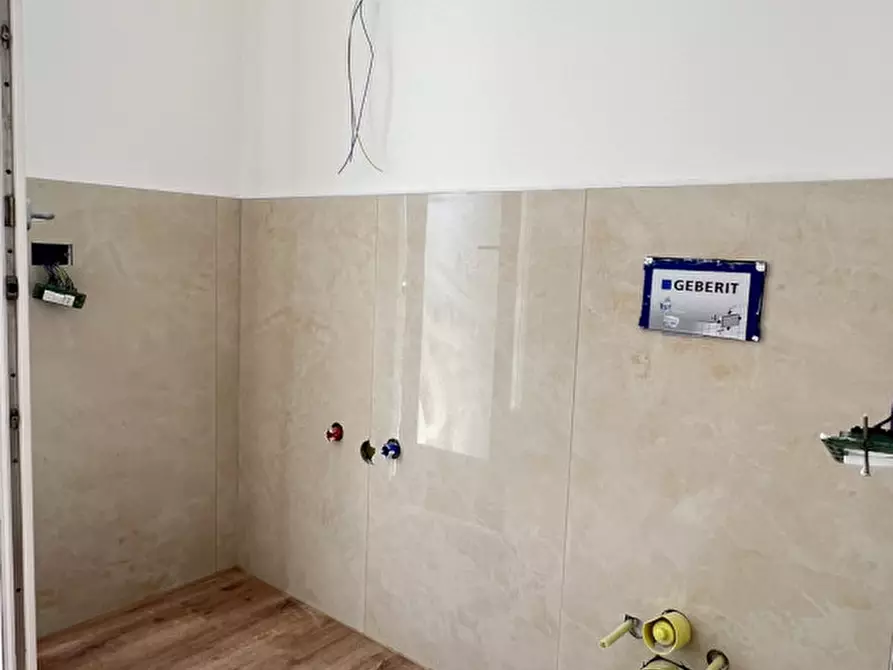 Immagine 6 di Appartamento in vendita  in Via Roma a Rovolon