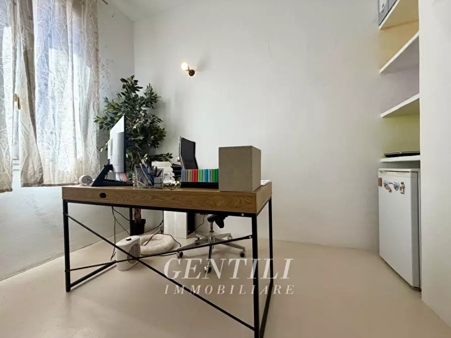 Immagine 6 di Ufficio in vendita  a Arzachena