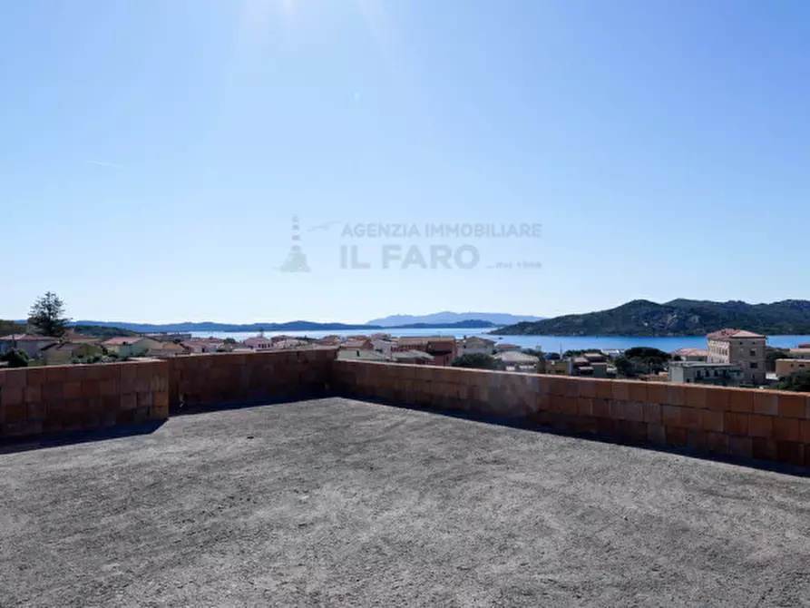 Immagine 3 di Villa in vendita  in Via Caio Duilio a La Maddalena