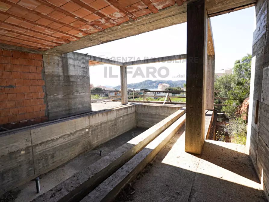 Immagine 5 di Villa in vendita  in Via Caio Duilio a La Maddalena