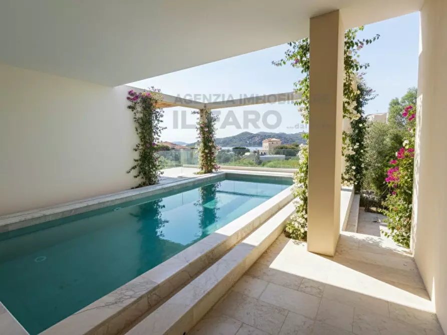 Immagine 6 di Villa in vendita  in Via Caio Duilio a La Maddalena