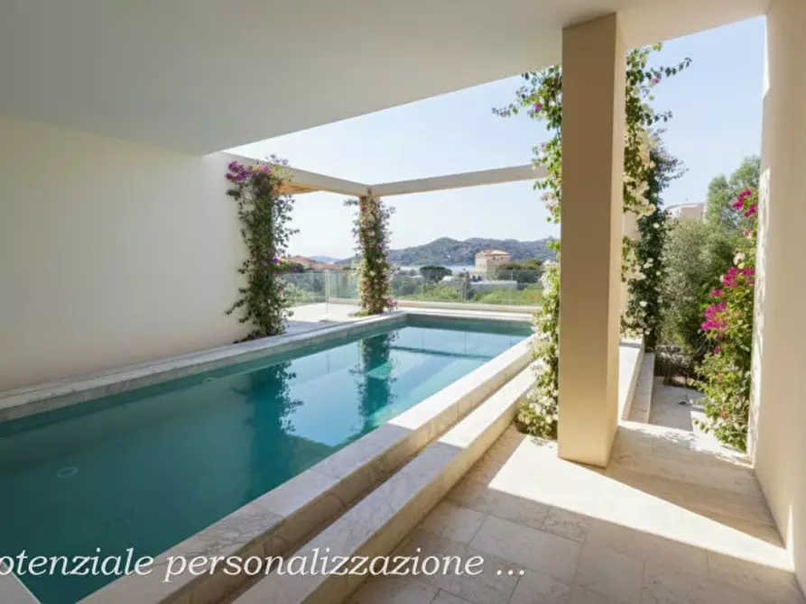 Immagine 13 di Villa in vendita  in Via Caio Duilio a La Maddalena
