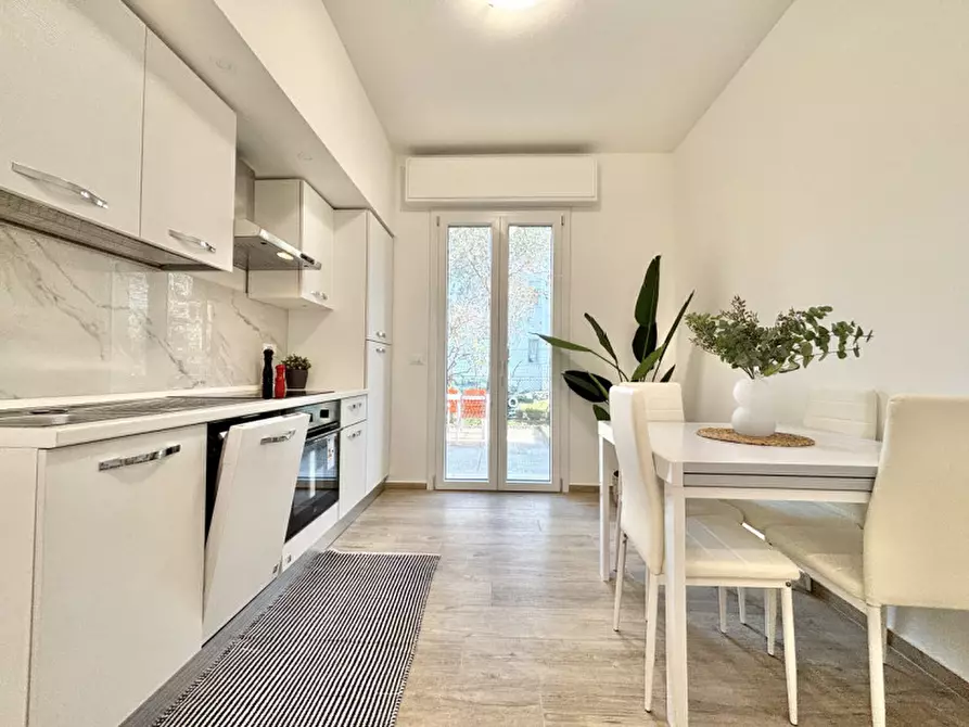 Immagine 5 di Appartamento in vendita  in VIA RAFFAELLO SANZIO, 3 a Cesenatico