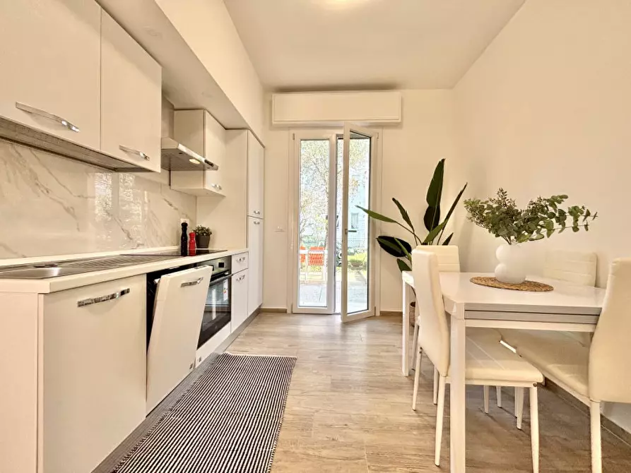 Immagine 7 di Appartamento in vendita  in VIA RAFFAELLO SANZIO, 3 a Cesenatico