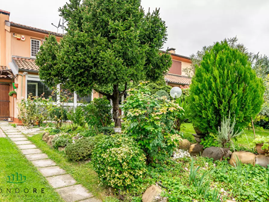 Immagine 6 di Casa bifamiliare in vendita  in via Belvedere a Marzabotto