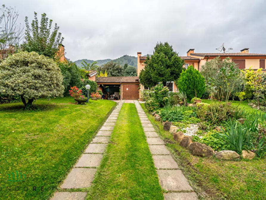 Immagine 12 di Casa bifamiliare in vendita  in via Belvedere a Marzabotto