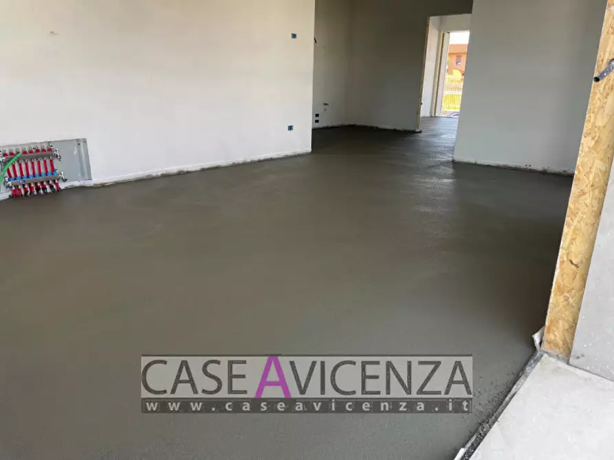 Immagine 13 di Casa trifamiliare in vendita  in Via Roma a Camisano Vicentino