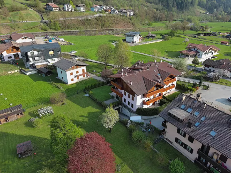 Immagine 3 di Appartamento in vendita  in Frazione Borzago 30 a Spiazzo