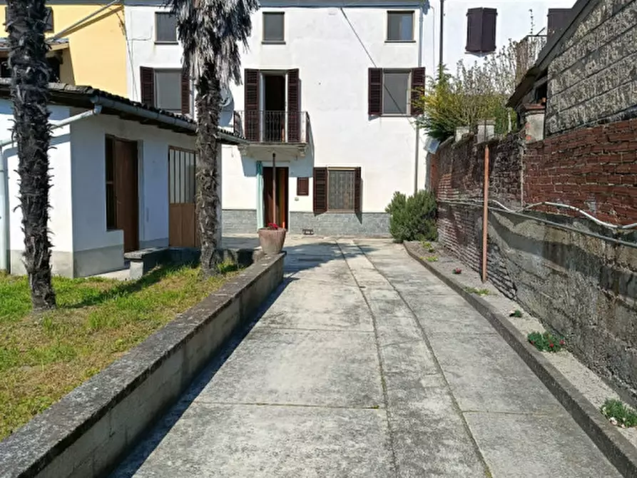 Immagine 1 di Casa indipendente in vendita  in Via Raffaldi 9 a Ozzano Monferrato