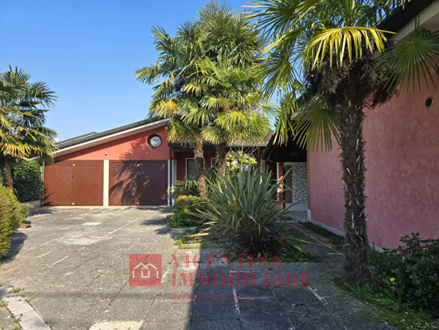 Immagine 11 di Villa in vendita  in Via Trento e Trieste a Gazzo Padovano