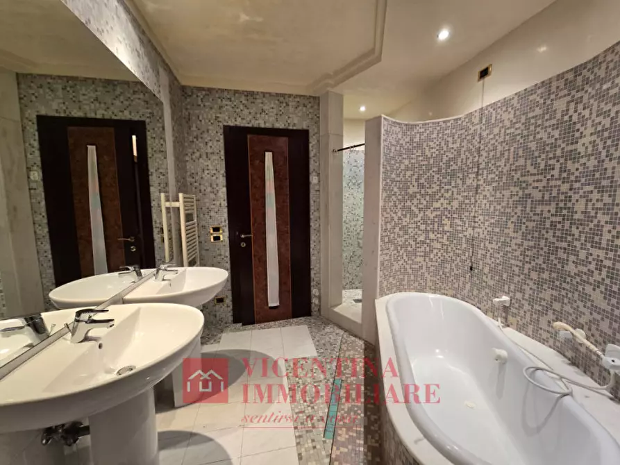 Immagine 23 di Villa in vendita  in Via Trento e Trieste a Gazzo Padovano