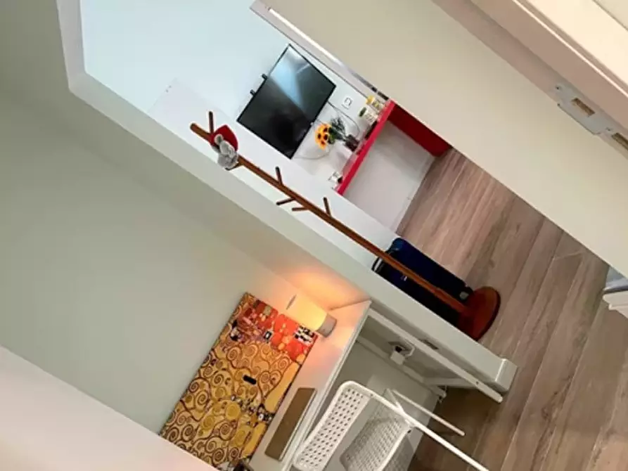 Immagine 1 di Appartamento in affitto  in via Tarantino 14 a Napoli