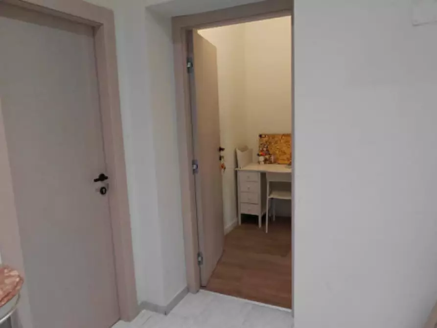 Immagine 8 di Appartamento in affitto  in via Tarantino 14 a Napoli