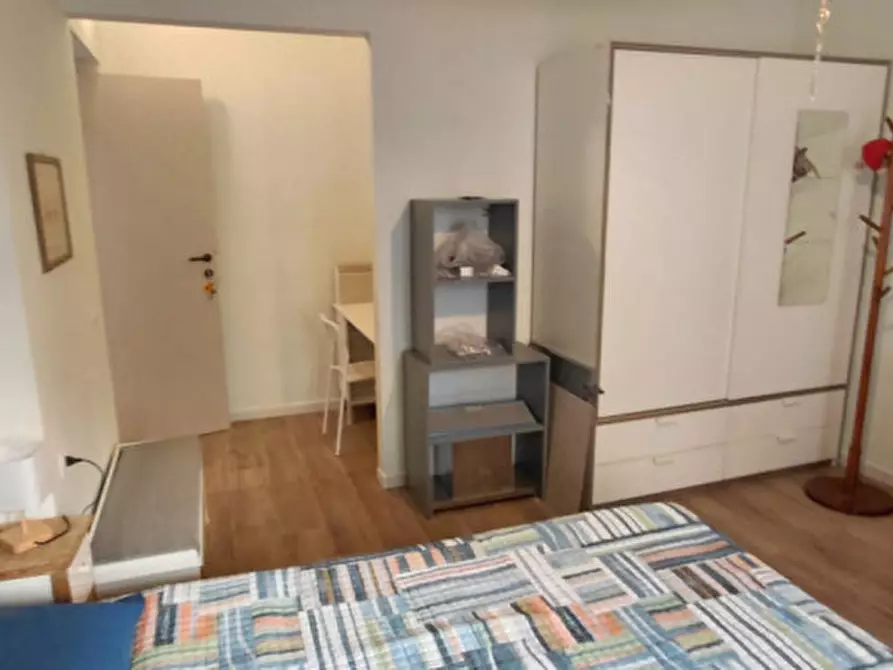 Immagine 11 di Appartamento in affitto  in via Tarantino 14 a Napoli