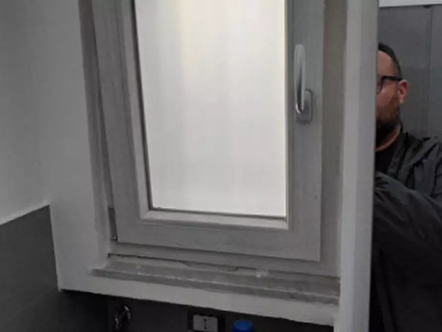 Immagine 20 di Appartamento in affitto  in via Tarantino 14 a Napoli