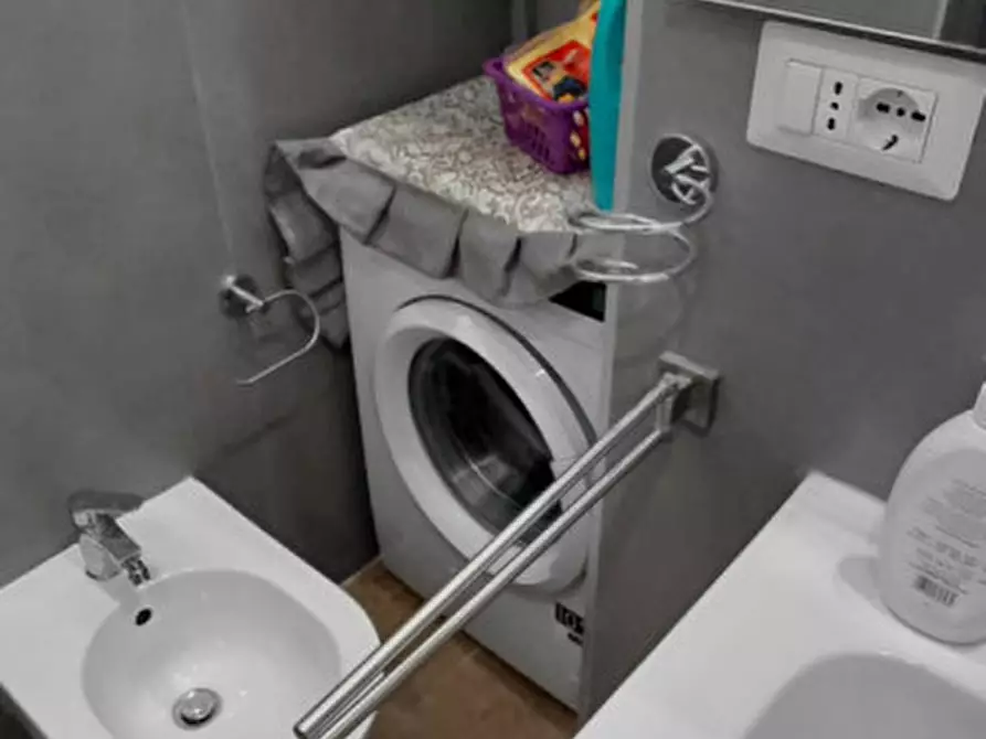 Immagine 21 di Appartamento in affitto  in via Tarantino 14 a Napoli