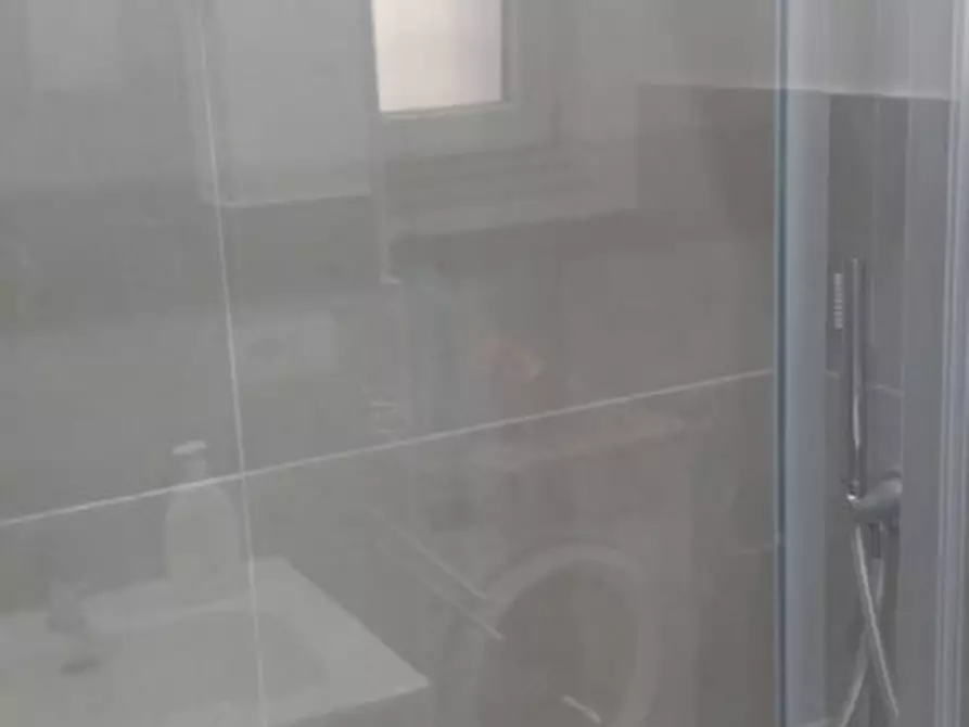 Immagine 24 di Appartamento in affitto  in via Tarantino 14 a Napoli