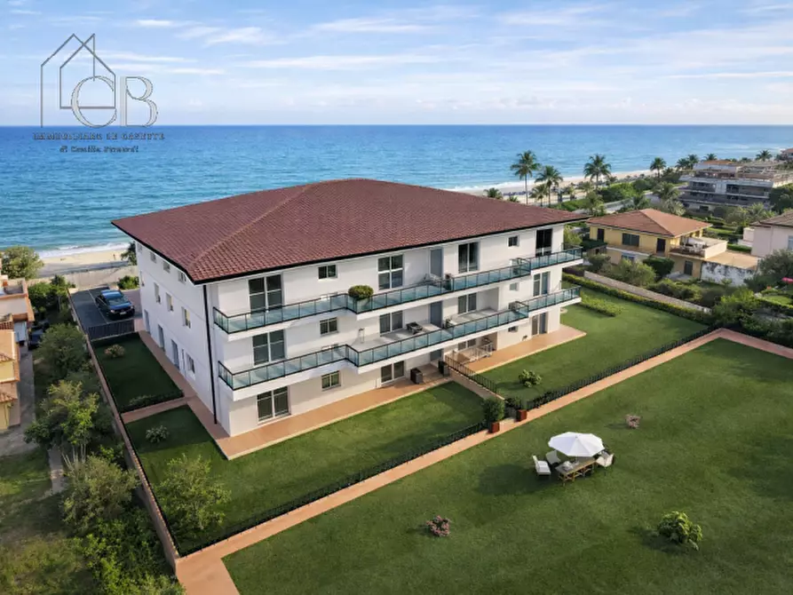 Immagine 1 di Appartamento in vendita  a San Sostene