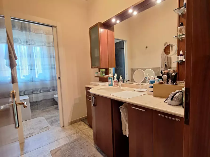 Immagine 14 di Appartamento in vendita  in via castel tesino a Venezia