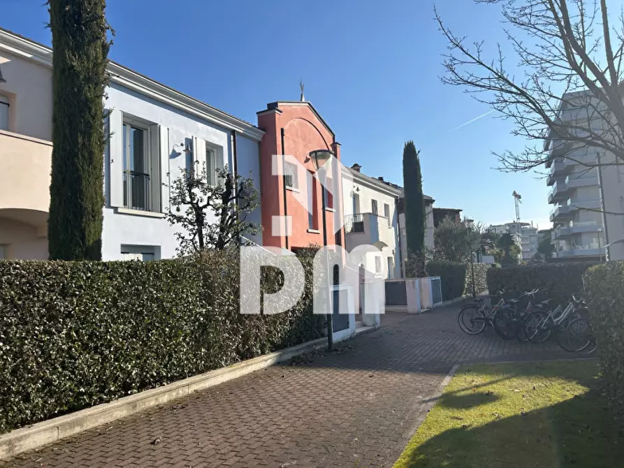 Immagine 20 di Appartamento in vendita  in via 13 martiri a Jesolo