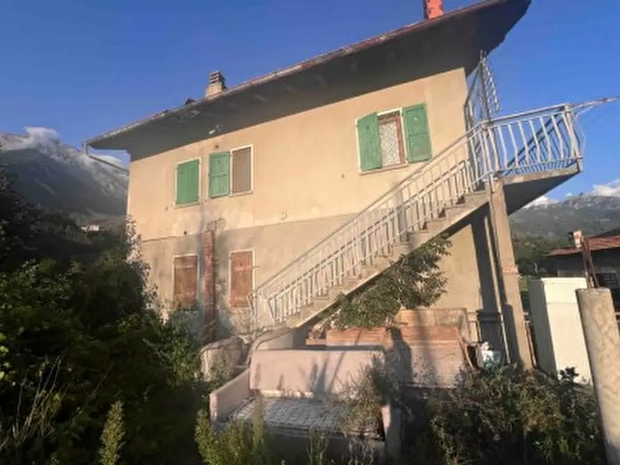 Immagine 3 di Appartamento in vendita  in Frazione Le Tous snc, 11027 Saint-Vincent Aosta a Saint-Vincent