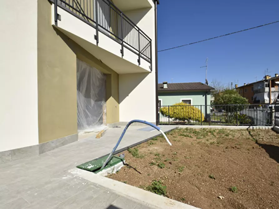 Immagine 5 di Casa bifamiliare in vendita  in Via Crocetta 35 a Mozzecane