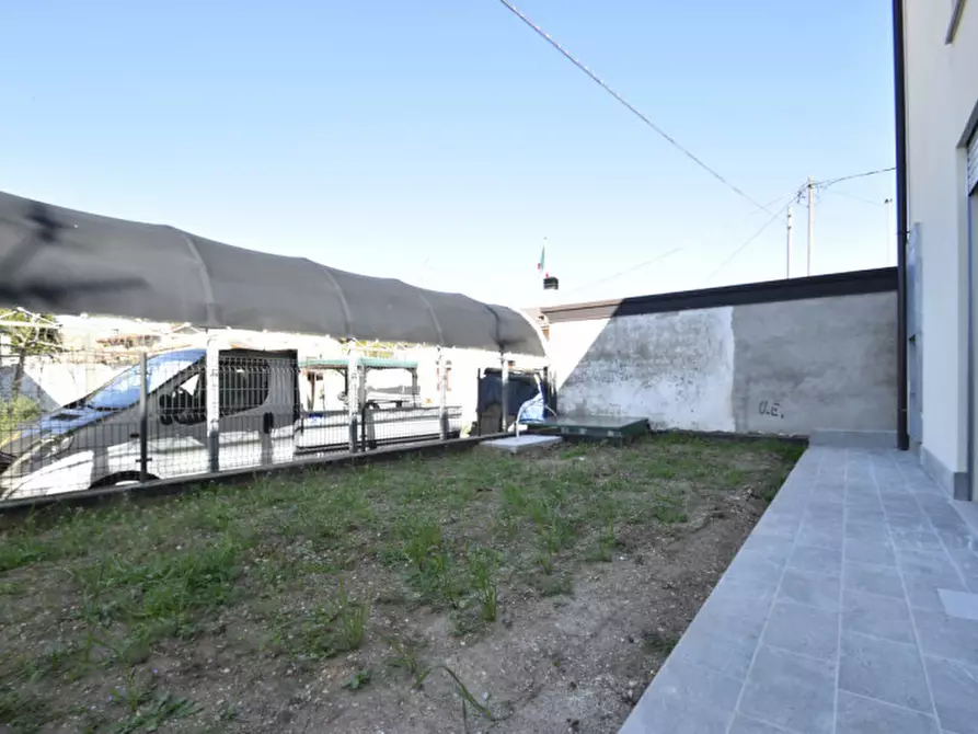 Immagine 13 di Casa bifamiliare in vendita  in Via Crocetta 35 a Mozzecane