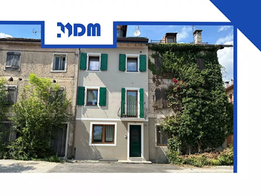 Immagine 1 di Casa indipendente in vendita  in Via Dante Alighieri a Roana