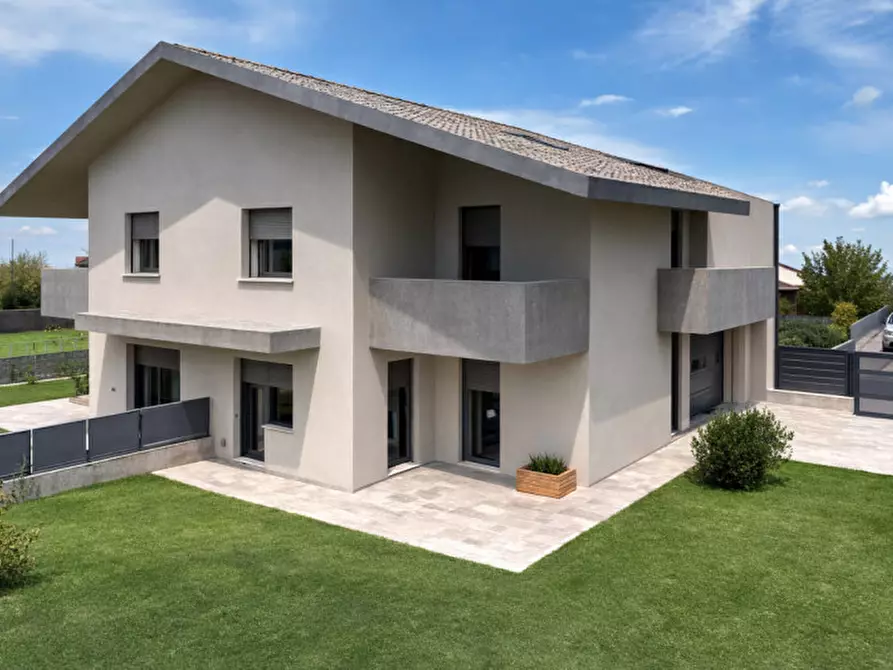 Immagine 1 di Villetta a schiera in vendita  in VIA TREVISAN ARMANDO a Borgo Veneto