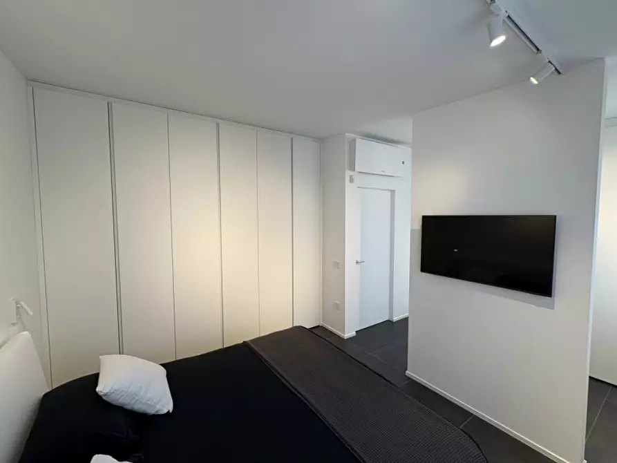 Immagine 23 di Attico in vendita  in Via Federico Garcia Lorca a Stra