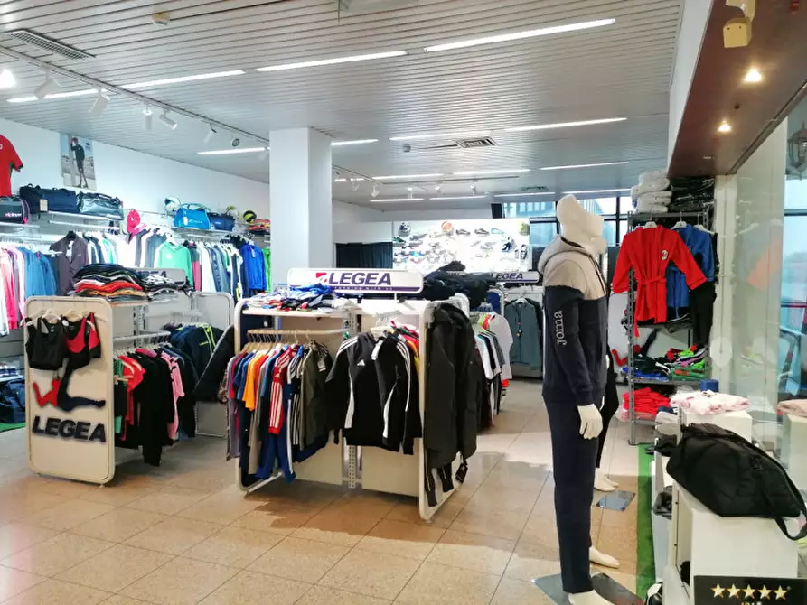 Immagine 2 di Attività commerciale in vendita  in Via Dante Alighieri a Mira