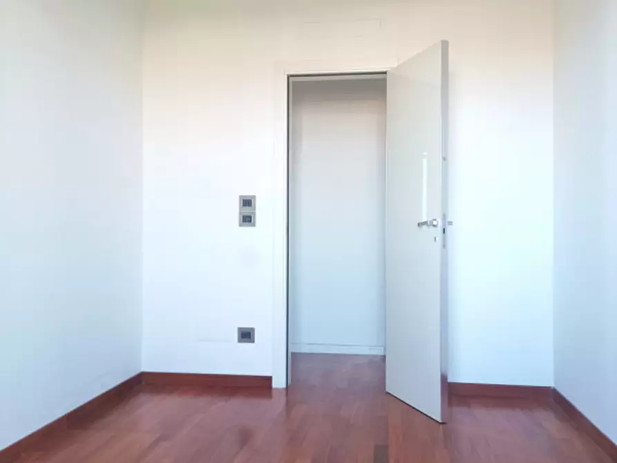 Immagine 37 di Appartamento in vendita  in Largo Filomena Delli Castelli a Pescara