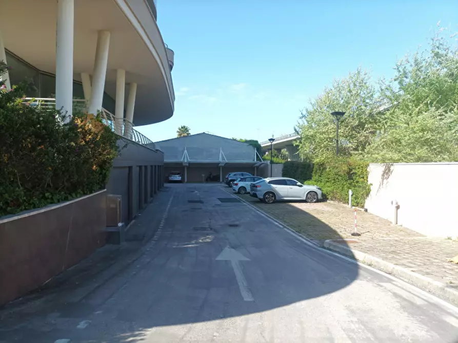 Immagine 52 di Appartamento in vendita  in Largo Filomena Delli Castelli a Pescara