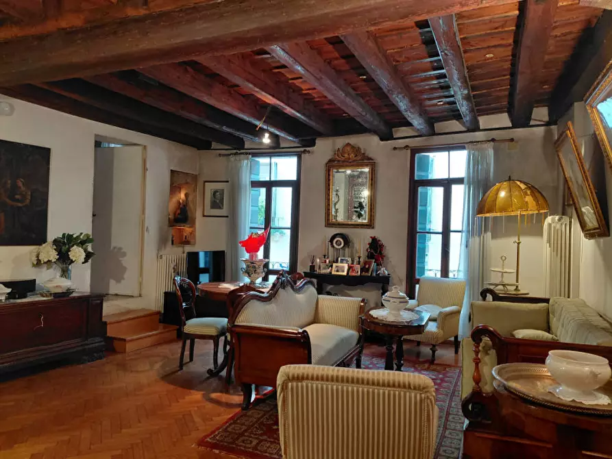 Immagine 1 di Appartamento in vendita  in via Oberdan a Padova
