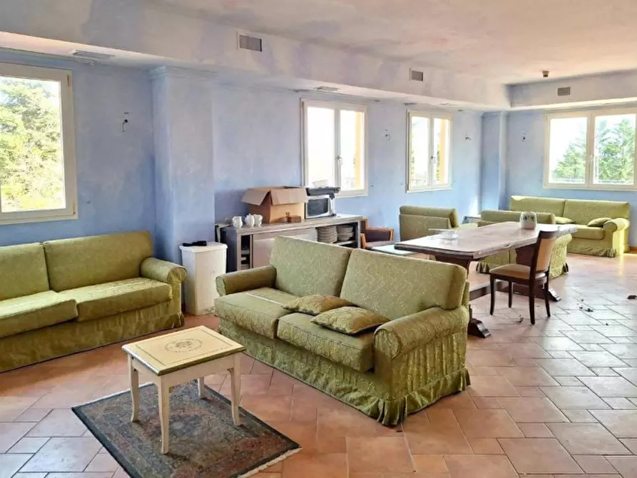 Immagine 3 di Attività commerciale in vendita  in Viale Martiri della Resistenza 1, 61010 Monte Grimano Terme PU, Italia a Monte Grimano Terme