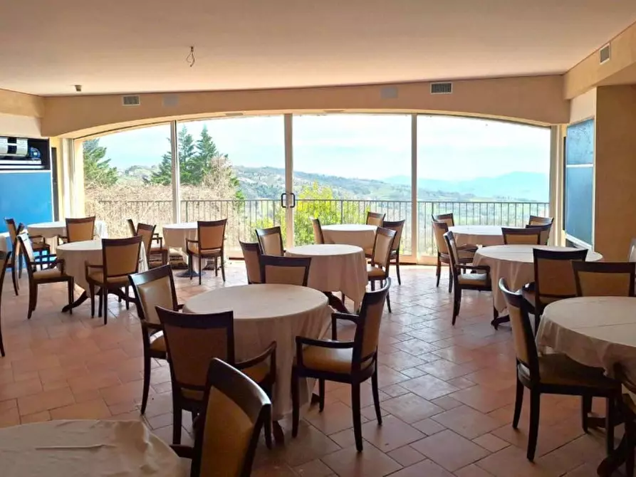 Immagine 5 di Attività commerciale in vendita  in Viale Martiri della Resistenza 1, 61010 Monte Grimano Terme PU, Italia a Monte Grimano Terme