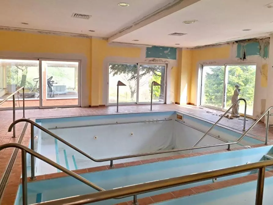 Immagine 9 di Attività commerciale in vendita  in Viale Martiri della Resistenza 1, 61010 Monte Grimano Terme PU, Italia a Monte Grimano Terme