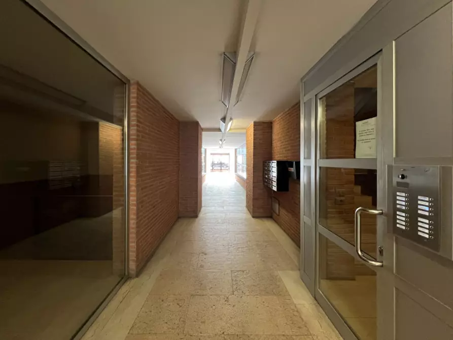 Immagine 3 di Posto auto in vendita  in Via Luigi Settembrini a Verona