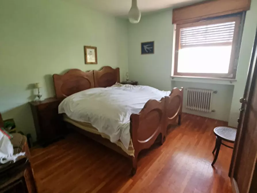 Immagine 7 di Casa indipendente in vendita  a Romeno