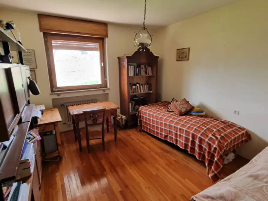 Immagine 8 di Casa indipendente in vendita  a Romeno