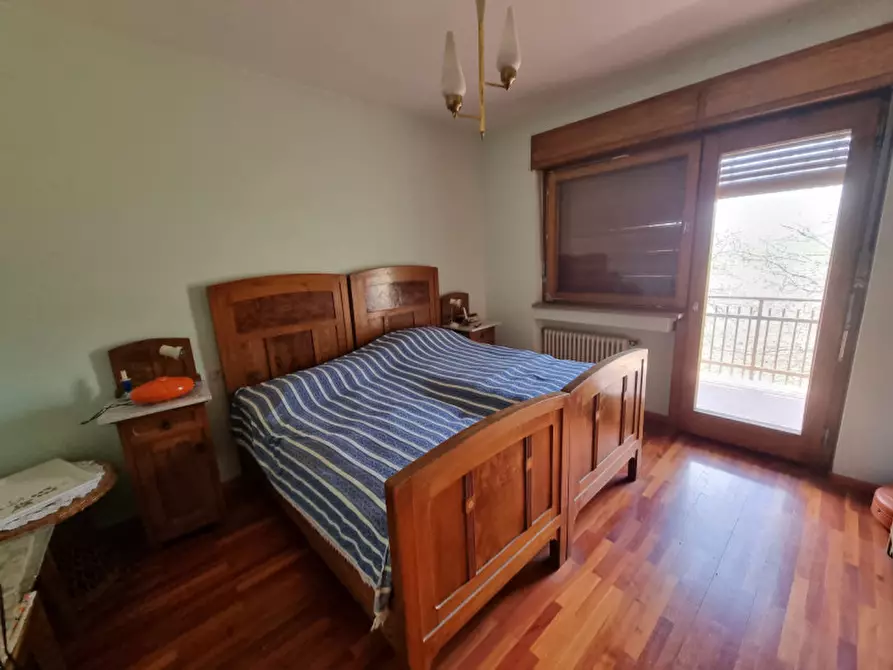 Immagine 17 di Casa indipendente in vendita  a Romeno