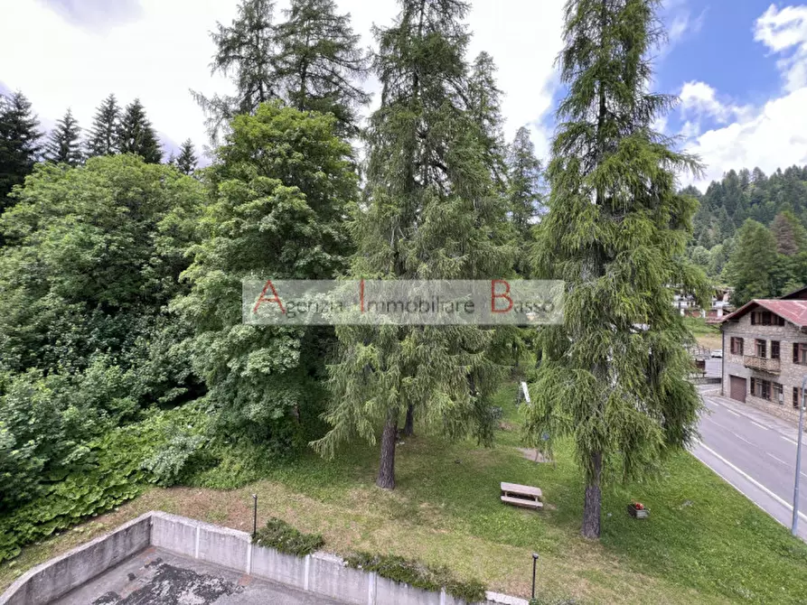 Immagine 15 di Appartamento in vendita  in VIA PECOL a Val Di Zoldo