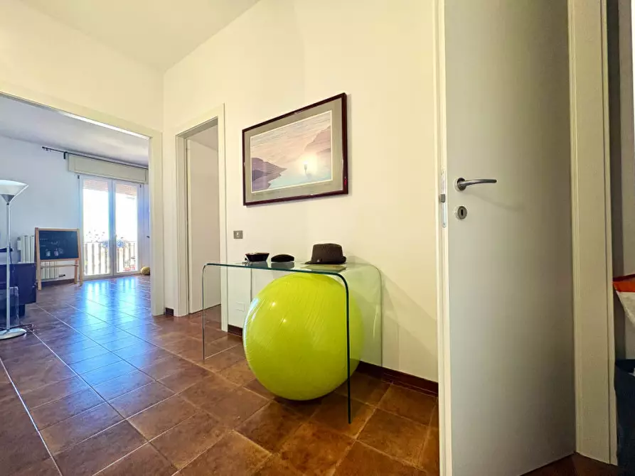 Immagine 3 di Appartamento in vendita  in Via E. A. Mario 8 a Lecce