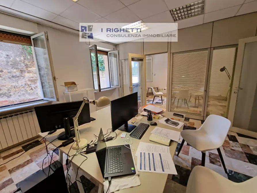 Immagine 21 di Ufficio in affitto  in Via Napoleone primo a Verona